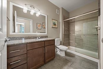Short-term rental guest suite